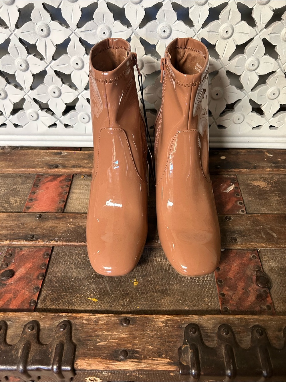 Madden NYC Patent Block Heel Ankle Boots Nude Tan Glossy‎ Booties Sz 8.5